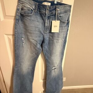 KanCan Light Stone Wash Stretchy Flare leg Women’s Jeans